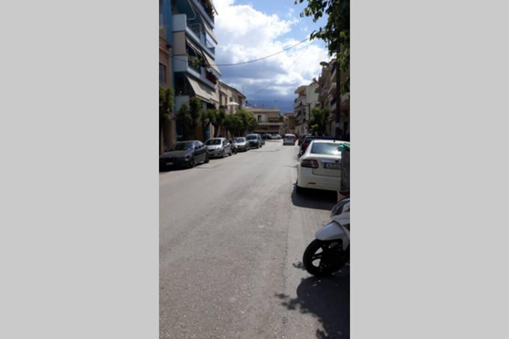Bilocale - Δίχωρο Διαμέρισμα Δίπλα Στα Ψηλαλώνια باترا المظهر الخارجي الصورة
